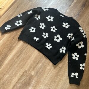 Major label flower crop sweater